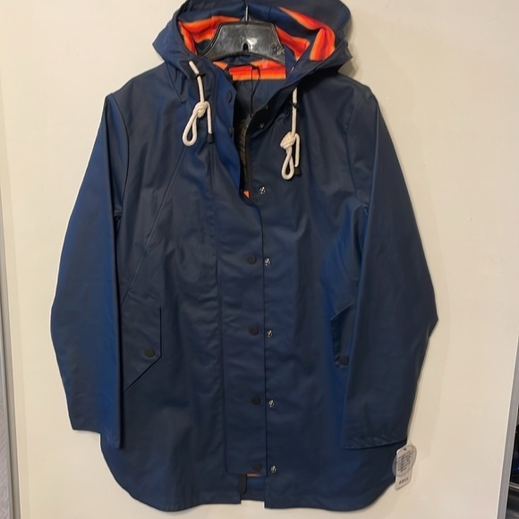 NWT Pendleton Navy Newport Hooded Waterproof Raincoat - Picture 2 of 10